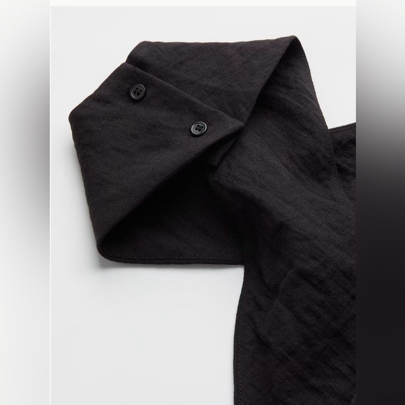 H&M Halterneck Tie-Back Top - Picture 2 of 8